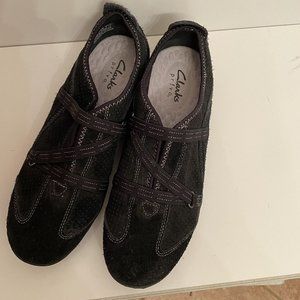 Clarks Pr!vo Slip On Strappy Sneaker Black Leather Comfort 60634 size 10M